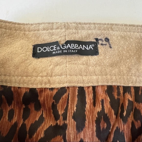 Dolce & Gabbana Tan Suede D&G Silver Buckle Logo Boho Short Mini Skirt - Picture 11 of 13